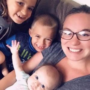 Meet your Posher, Ashley